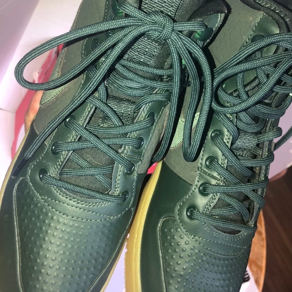 ✨✨Nike Air Force LU1 in hunter green for men✨✨